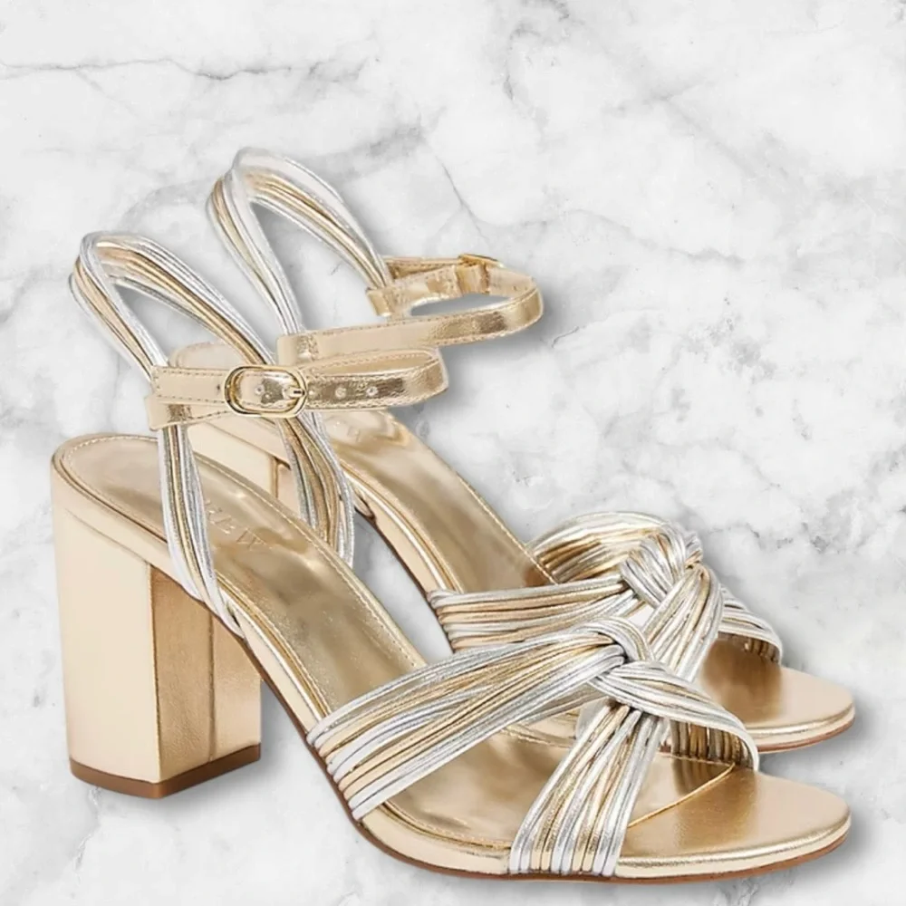 ๐J. Crew Gold Block Heel Sandals with Criss-Cross Straps - Picture 5 of 16